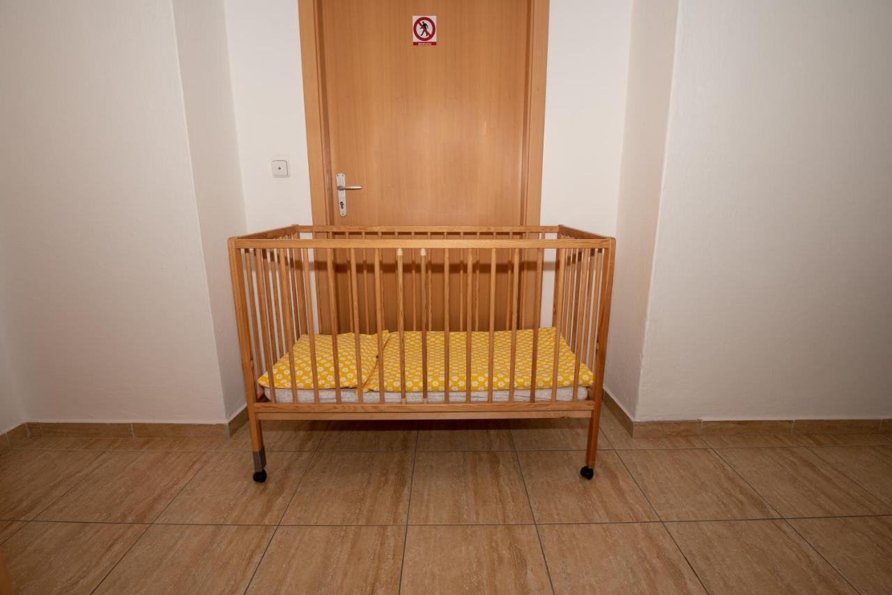 Penzion Maxim Trebon Bagian luar foto